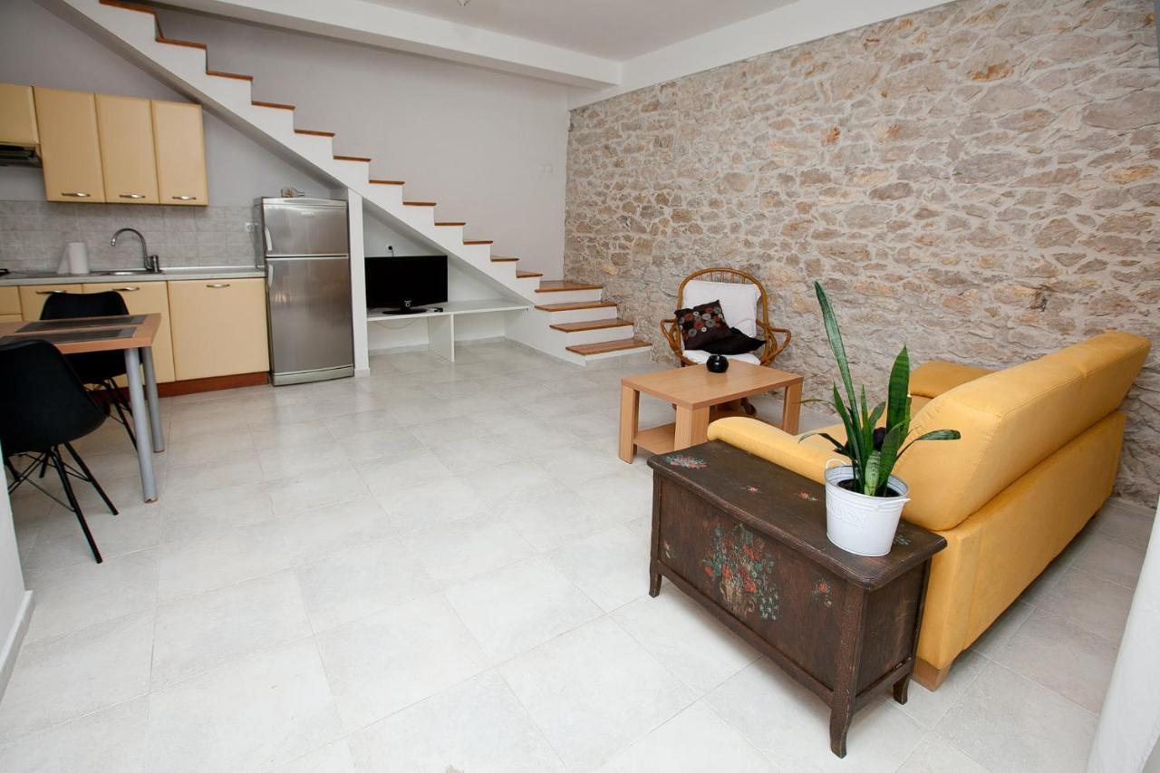 Ferienwohnung Kuca Za Odmor Toksini Zadar Exterior foto